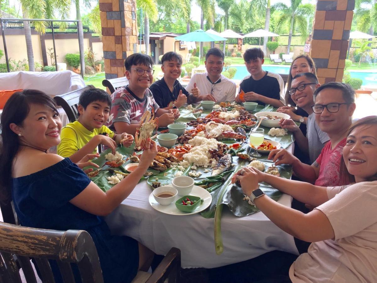 Villa Angelica Resort Alaminos Eksteriør billede